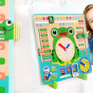 Dřevěný dětský interaktivní kalendář – Žába